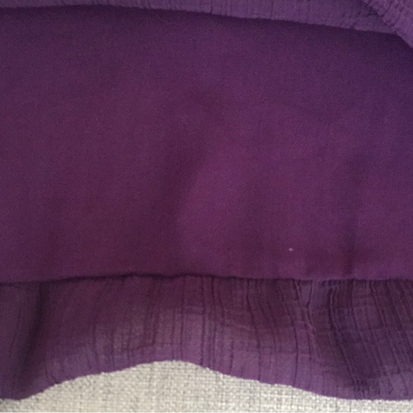 BCBGMaxAzaria purple sleeveless dress shirt - Picture 5 of 9